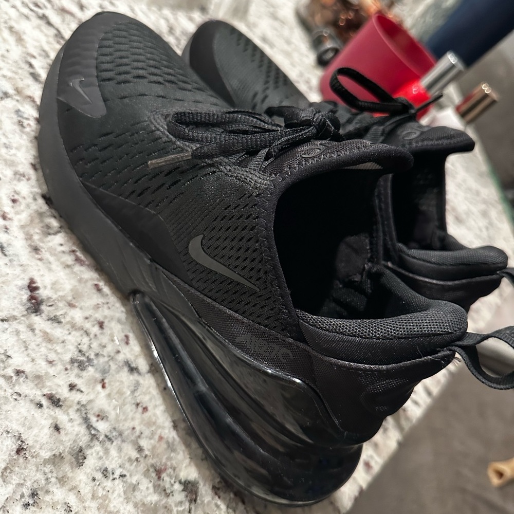 Nike Air Max 270